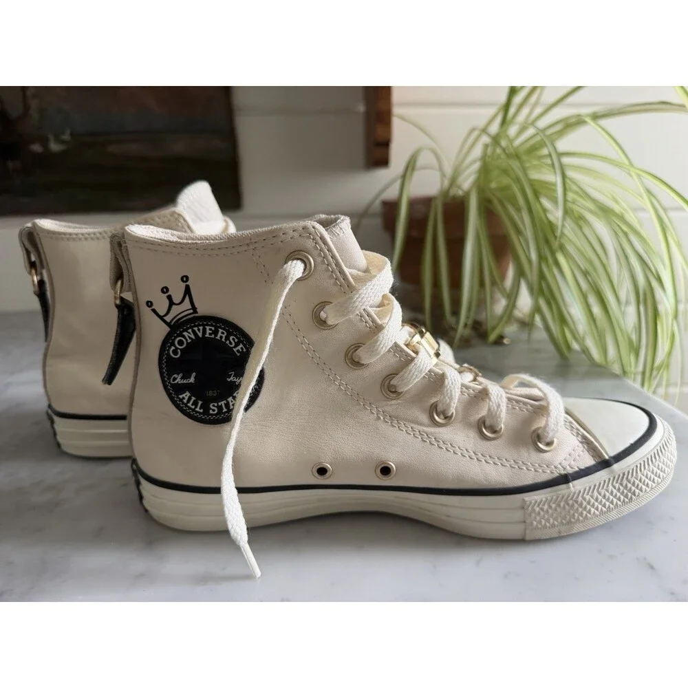 Converse Chuck Taylor All Star High Top Natural Ivory Gold Chain Crown EUC 7.5